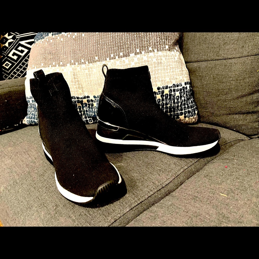 Michael Kors Skyler Knit Sock Tennis Shoe